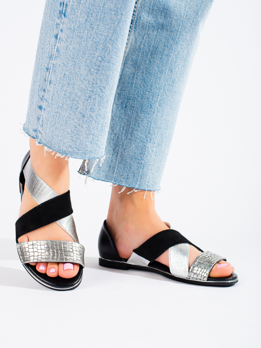 Levně Designové dámské černé sandály bez podpatku