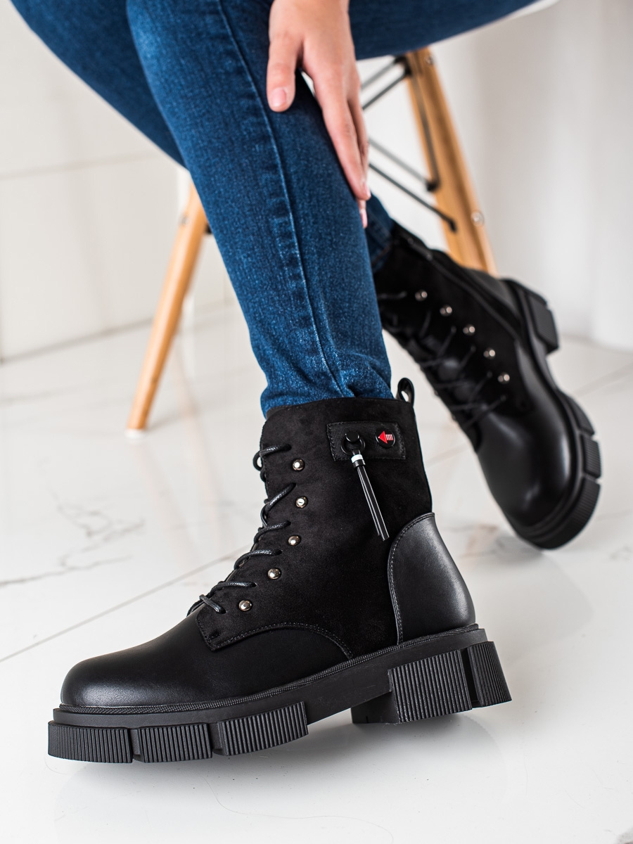 Módní dámské kotníčkové boty černé na plochém podpatku