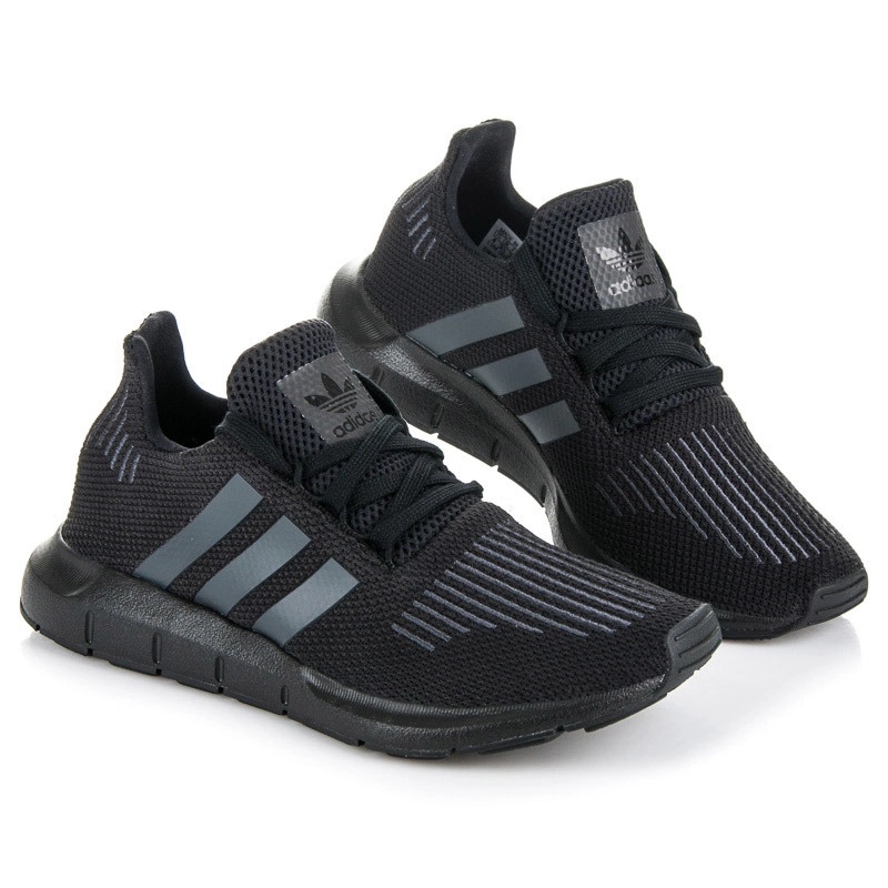 Nejstylovější černé dámské tenisky Adidas | AMIATEX.cz Nejstylovější černé dámské tenisky Adidas | AMIATEX.cz