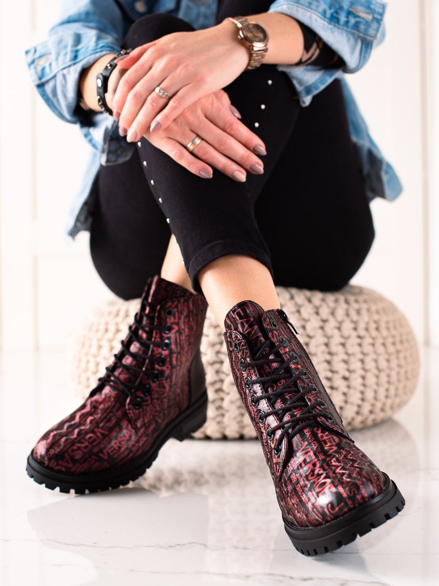 Originální dámské kotníčkové boty červené na plochém podpatku