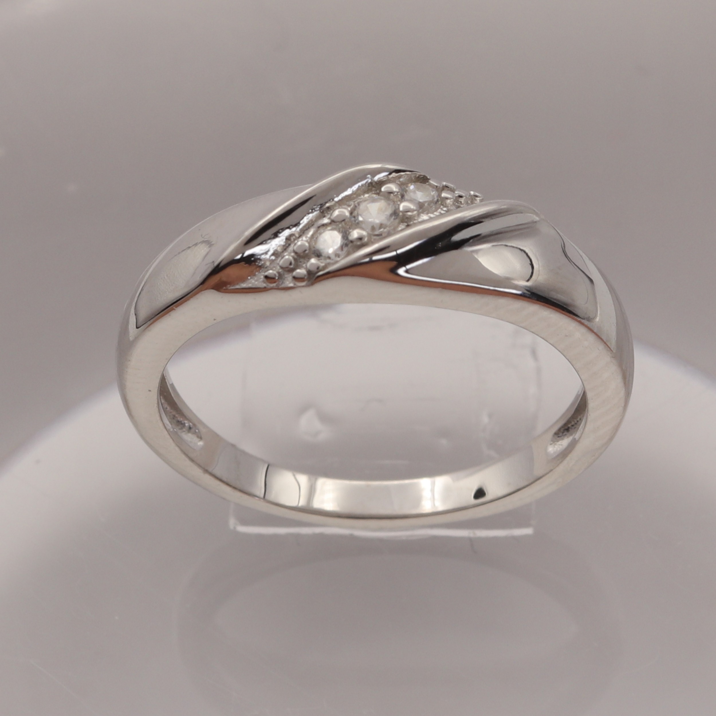 Stříbrný prsten 89316