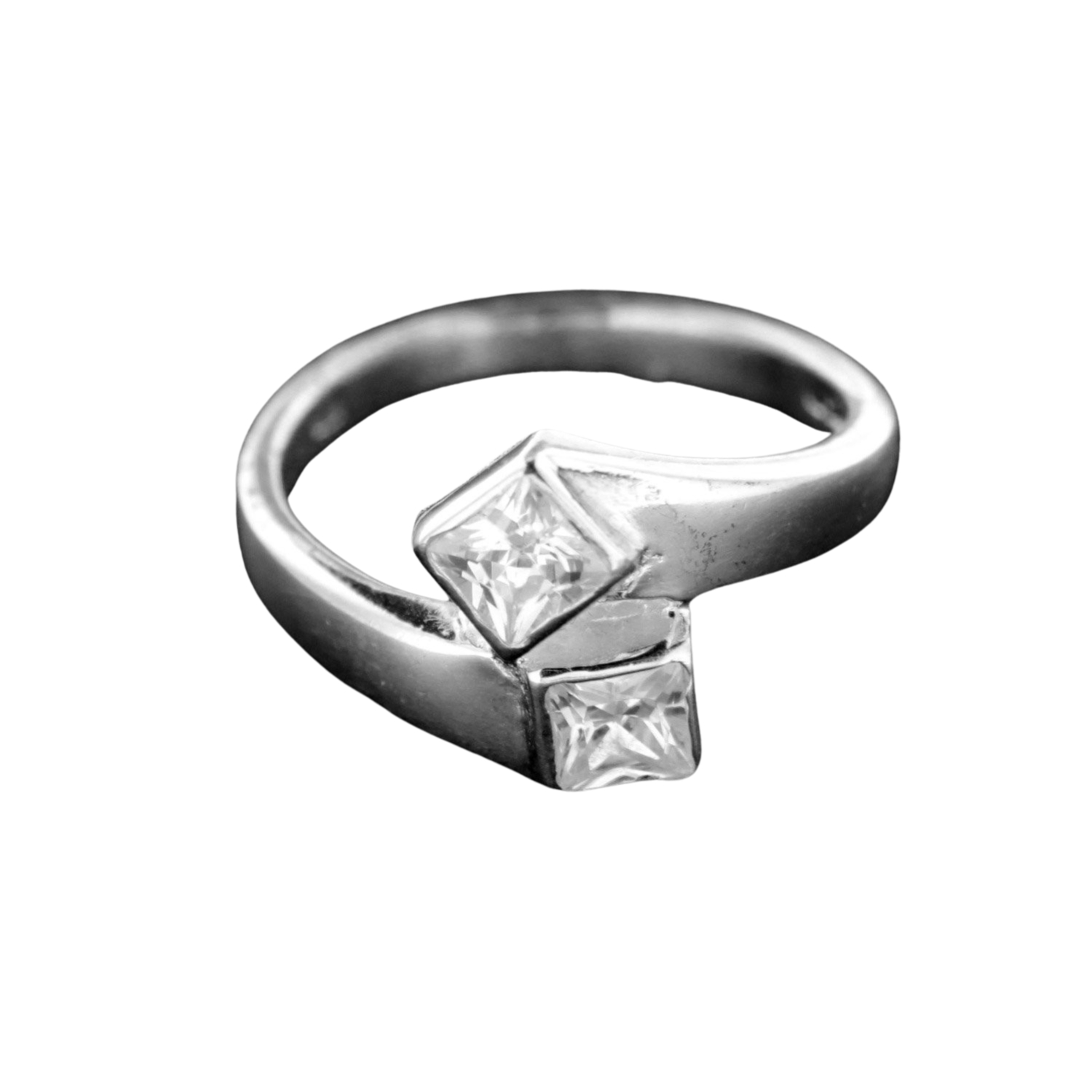 Levně Stříbrný prsten 14228