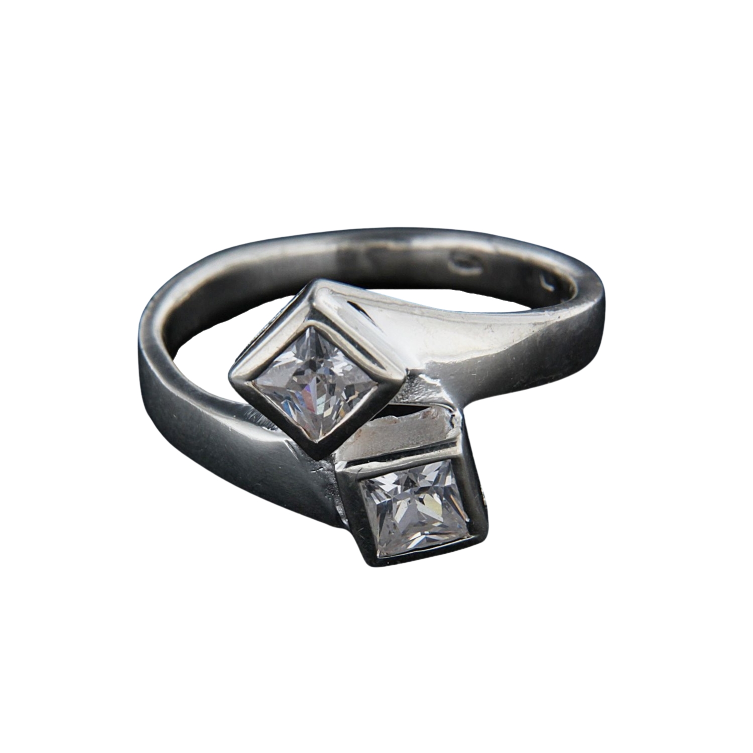 Levně Stříbrný prsten 14360