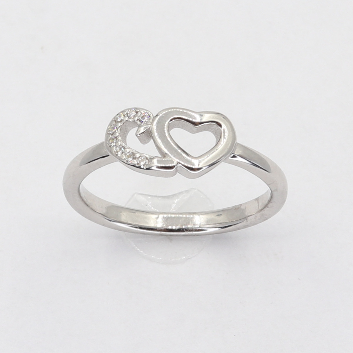Stříbrný prsten 105362