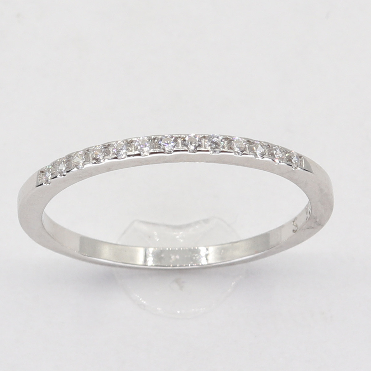 Stříbrný prsten 105368
